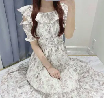 evelyn 스퀘어 프릴 꽃무늬 OP 핑크 베이지
