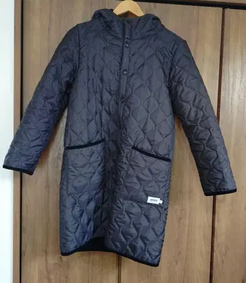 ARMEN 리버서블 퀼팅 롱 코트