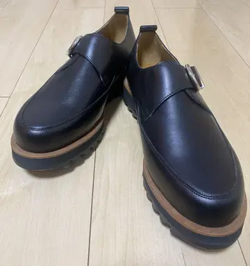 HARE 블랙 가죽 로퍼 통굽