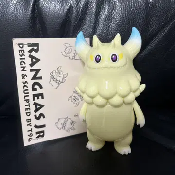 T9G 친필 사인 RANGEAS JR 크림 랑기아스 소프트 비닐