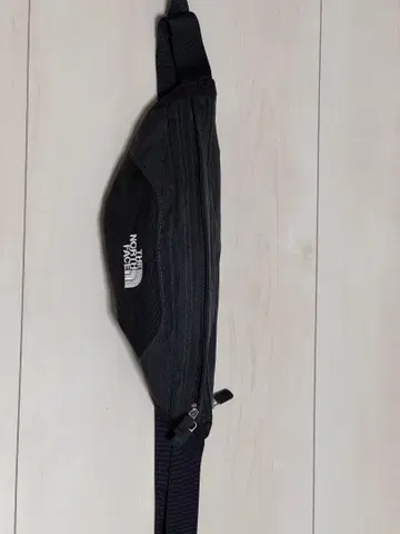 THE NORTH FACE 바디백 블랙