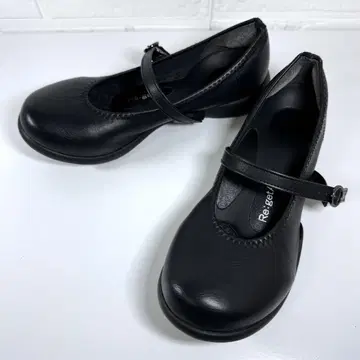 [ 미사용급 ] 리게타 스트랩 메리제인 펌프스 블랙 22.5