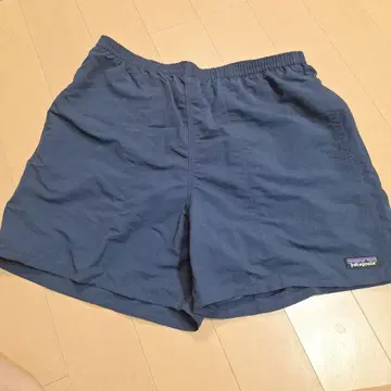 patagonia 네이비 M 사이즈 숏팬츠