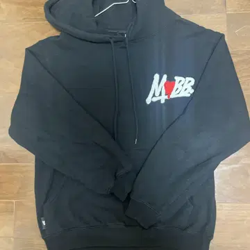 Mobb HEART DRIP WAPPEN HOODIE -BLACK-
