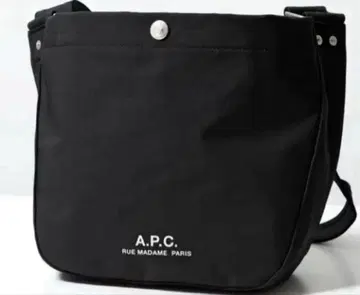 미사용 A.P.C 숄더백 사선 메신저 백