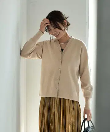 스타일 델리 촉촉 쫀득 V넥 가디건 베이지
