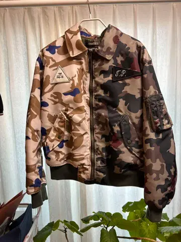 고샤 라부친스키 플라이트 자켓