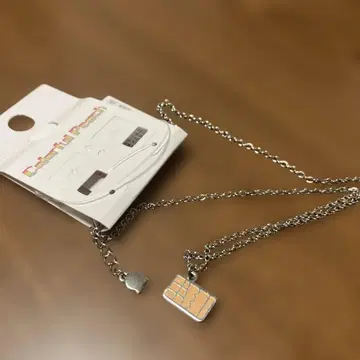 컬러풀 피치 목걸이