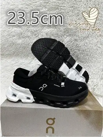 ON Cloudflyer5 스니커즈 23.5cm 블랙+화이트