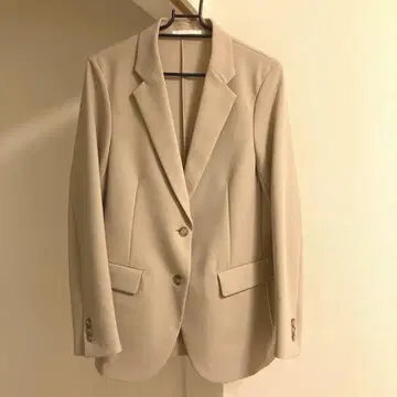 [ 미사용 ] 유니클로 UNIQLO 베이지 테일러드 자켓 2버튼
