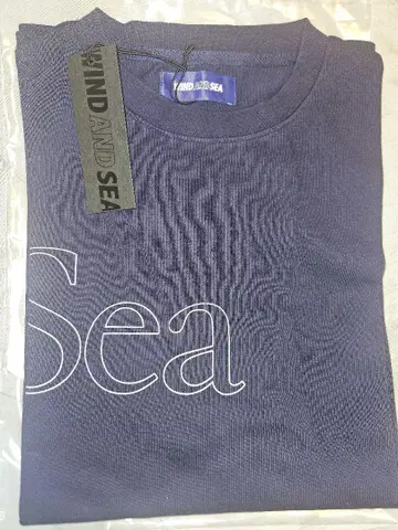 WIND AND SEA 네이비 티셔츠
