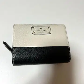 kate spade 접이식 지갑 화이트/블랙