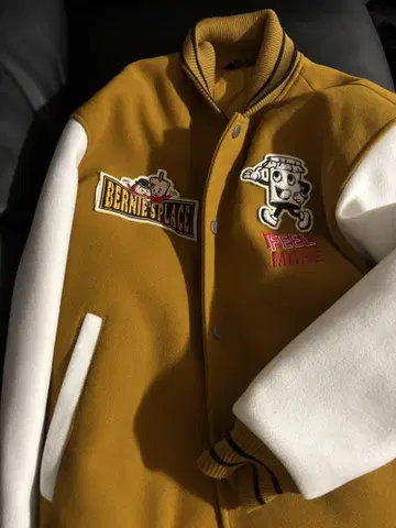 ZARA 바시티 자켓