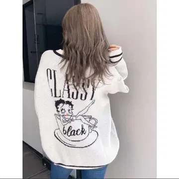 BETTY x GYDA V넥 LOOSE 니트탑