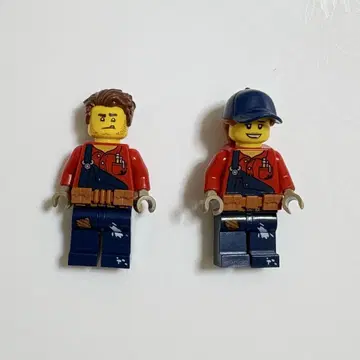 LEGO 할 허브스 (Harl Hubbs) 미니 피규어 얼굴(앞뒷면)