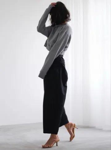 Nala 코쿤 치노 팬츠 블랙