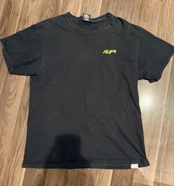 HUF 블랙 T셔츠 L 사이즈