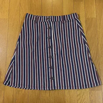 BEAMS HEART 스트라이프 스커트