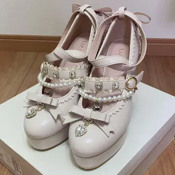 LIZLISA 비쥬 펄 크로스 스트랩 펌프스 핑크