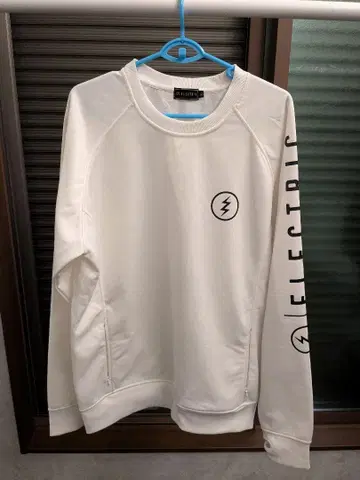 일렉트릭 트레이닝복 XL 사이즈 화이트 속기모 중고