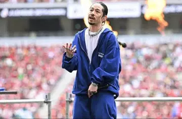 ZORN 착용 브랜드 CAHLUMN 하프 지퍼 셋업