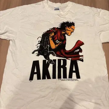 AKIRA T셔츠