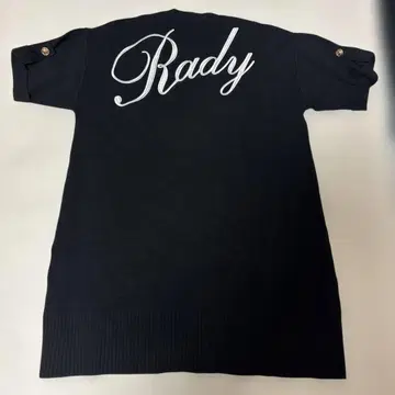 Rady 반팔 니트 원피스 백 로고 자수