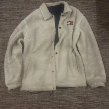 TOMMY JEANS 화이트 보아 자켓