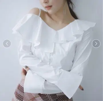 snidel 아지메 플레어 블라우스