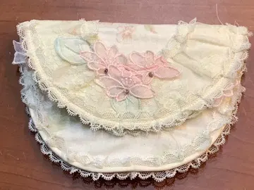 아키아카네 Akiakane 꽃무늬 자수 소품함