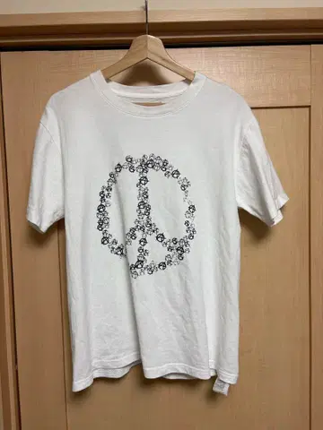 future archive peace logo tee