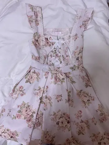 LIZLISA 꽃무늬 슬리브리스 원피스