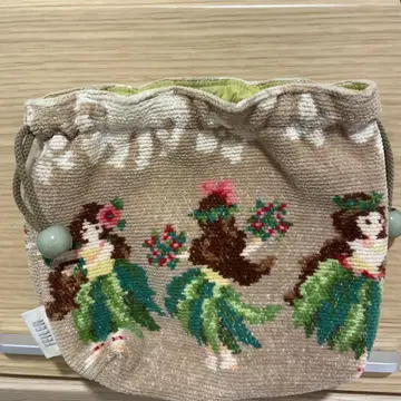 ( used ) 페이 하와이안걸 자수 파우치
