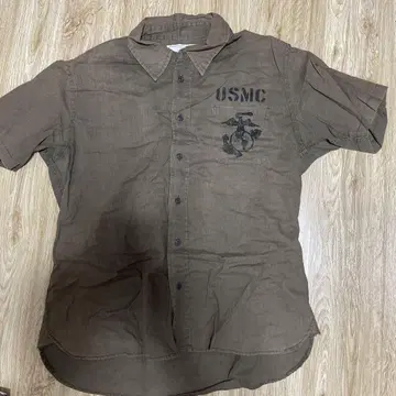 AVIREX USMC 브라운 반팔 셔츠
