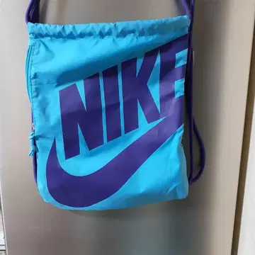 레어 NIKE 빅 로고 냅색 사이드 포켓 있음 미사용 인기 아이템