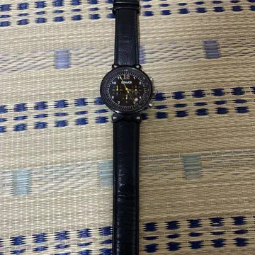 D&G 크로노그래프 시계 블랙