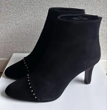 MODE ET JACOMO carino 스웨이드 숏부츠