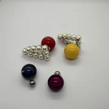 컬러볼과 펄 귀걸이 bon bijou