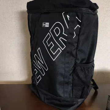 NEW ERA 블랙 백팩