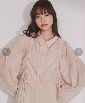 merry jenny 메리제니 시어 드로스트 숏 블라우스 핑크