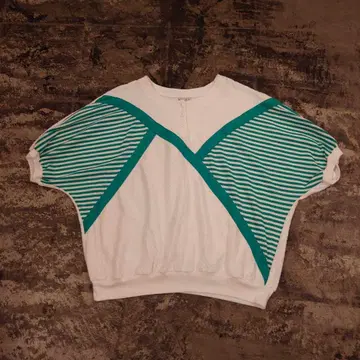 KORET FRANCISCA 미국제 보더 절개 반팔 상의 3XL