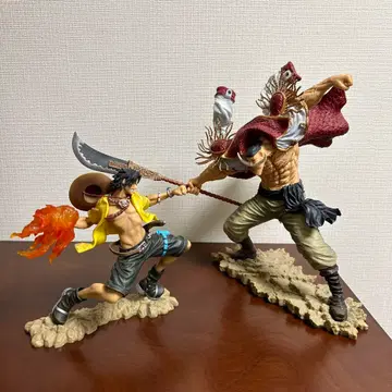 제일복권 원피스 흰 수염 에이스 피규어