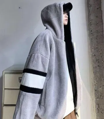 neos 루즈 실루엣 라인 후드 플리스 보아 블루종