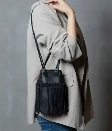 Beau're 태슬 숄더백