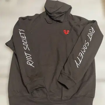 RIOT SOCIETY 다크 브라운 후드티 L 사이즈