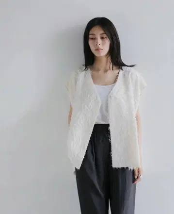 MANOF 마노프 프린지 오픈 블라우스 새상품급