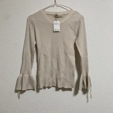 새상품 미슈마슈 상의 니트