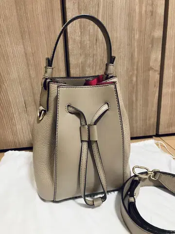 FURLA 베이지 복조리형 숄더백