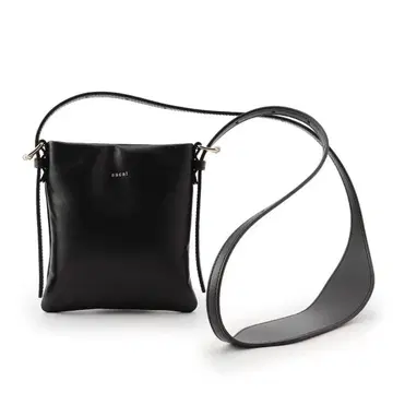 sacai 패디드 크로스 바디백 숄더백