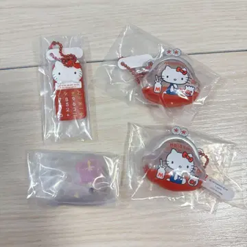 [ 즉시 구매 ] 키티 가챠가챠 묶음 판매 4세트!
